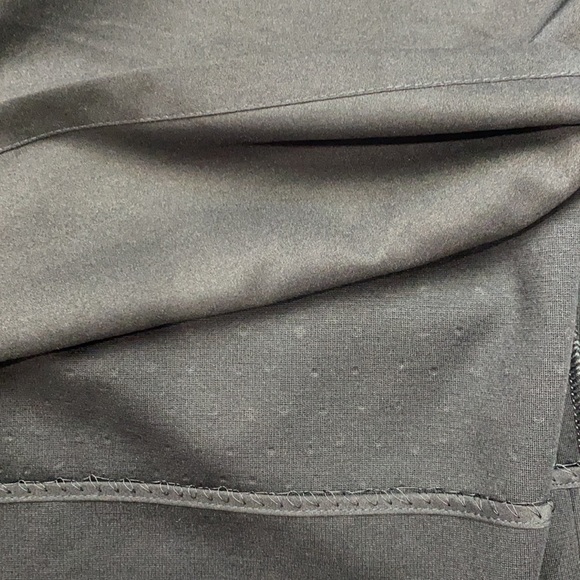 WHITE HOUSE|BLACK MARKET Black Skirt Size: 2 - Picture 16 of 17